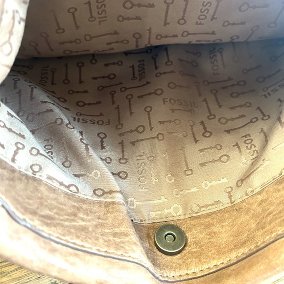 Fossil  Distressed Leather Bag - Picture 6 of 7